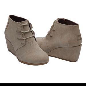 Toms wedges